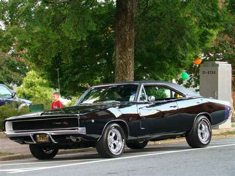 dodge charger old model.